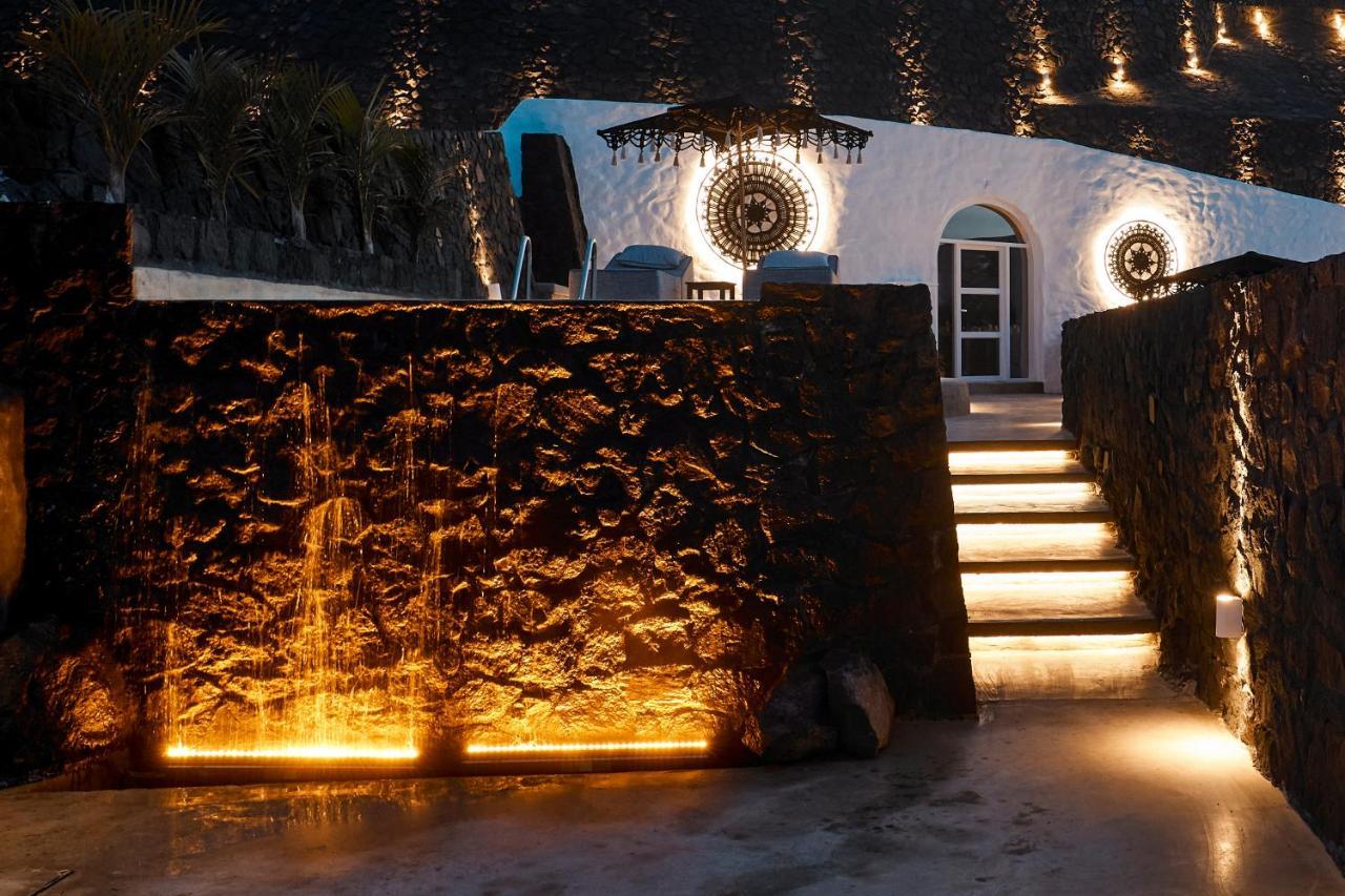 Theano Cave Suites & Villas Imerovígli Extérieur photo